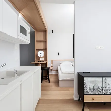 Apartment Of The Kings-riverside K22m31 Krakau
